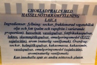 Chokladpralin fylld med hasseln�tskr�m