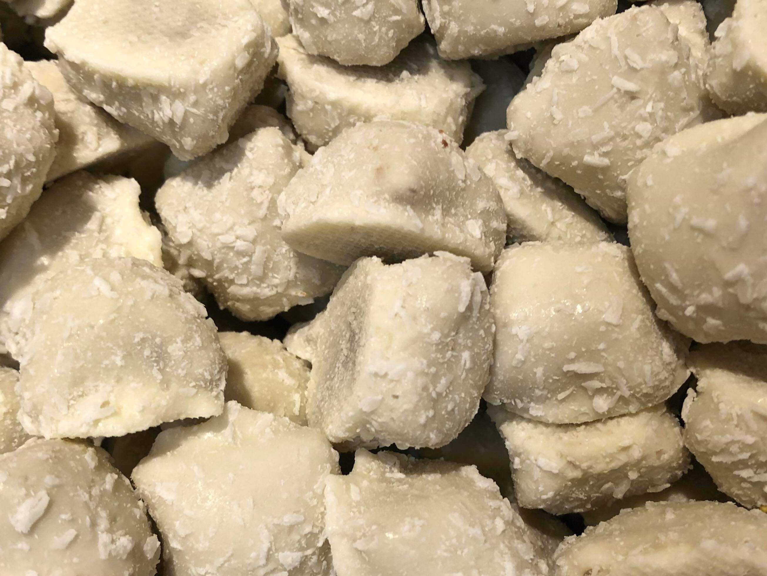 Mormor Lisas Vitchoklad cocosboll