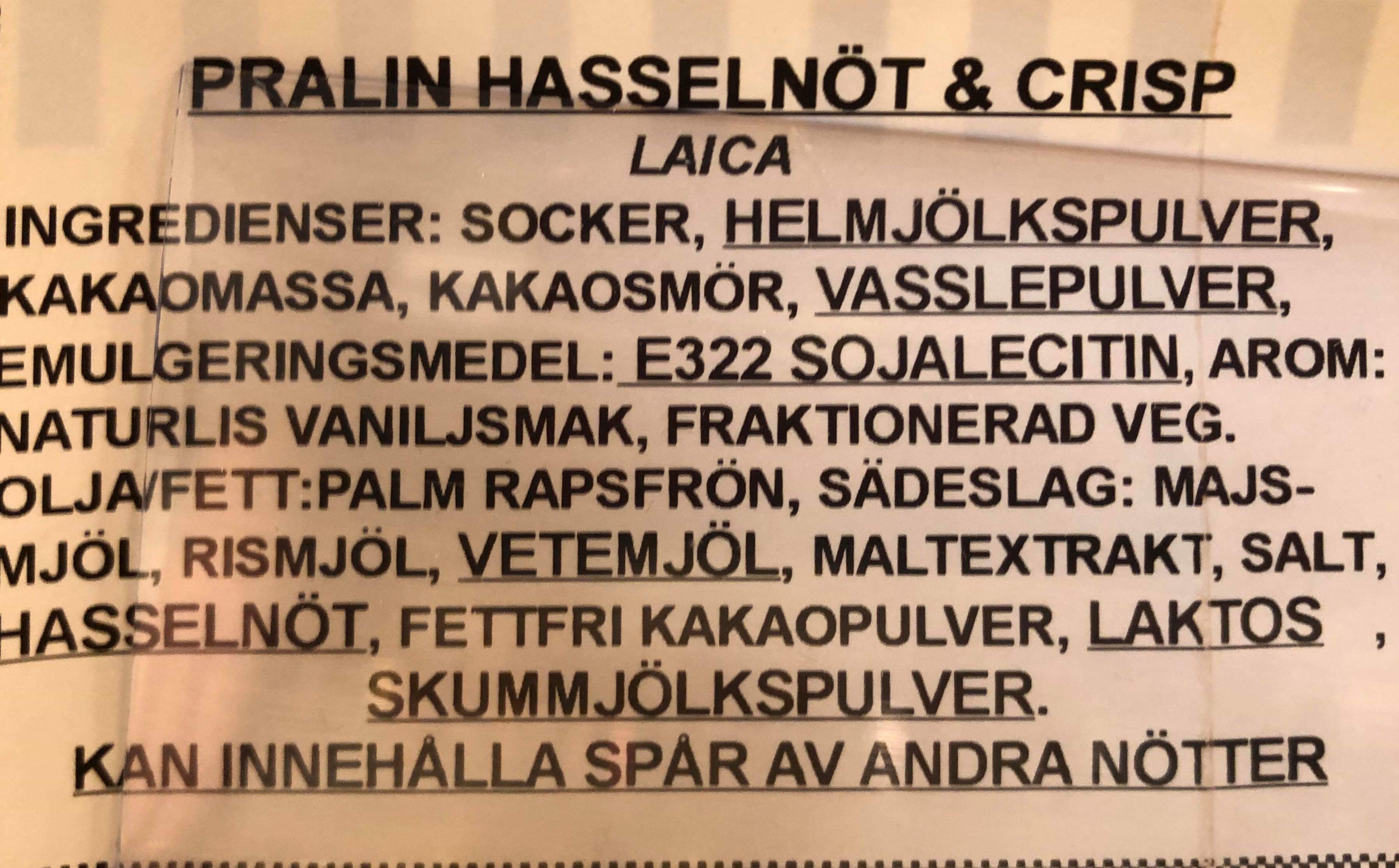 Pralin fylld med hasselntskrm och crisp