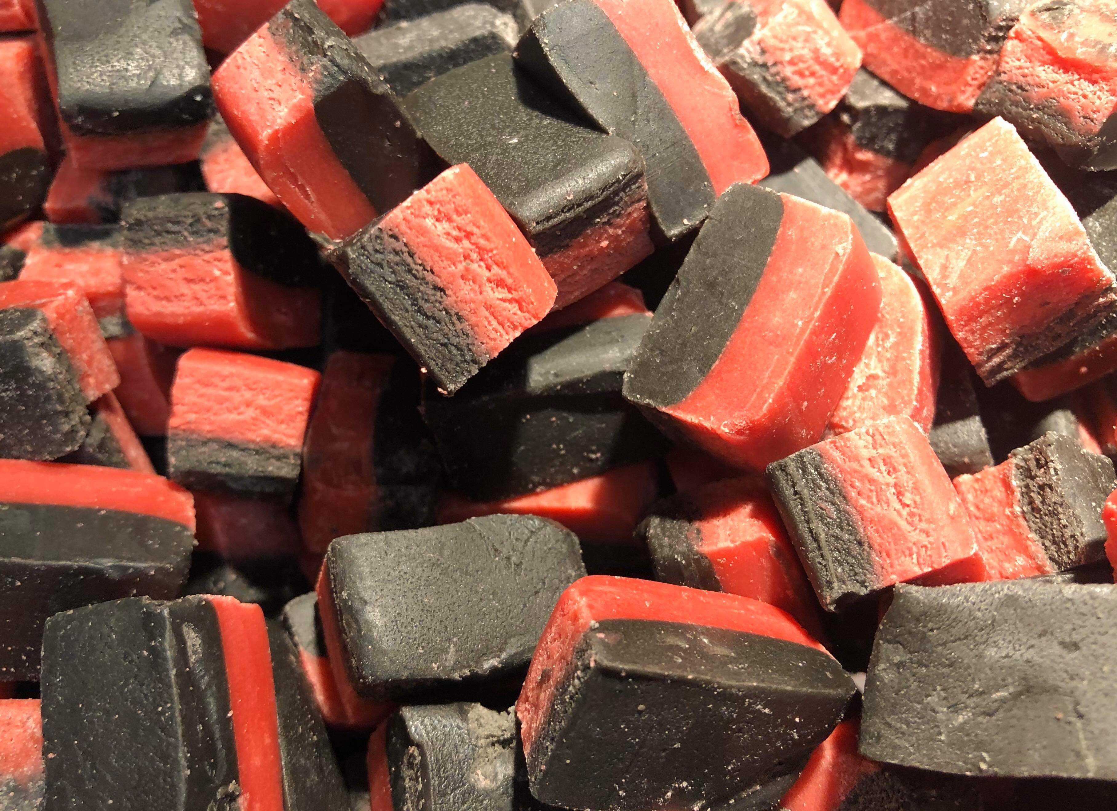 Hallon/lakrits fudge