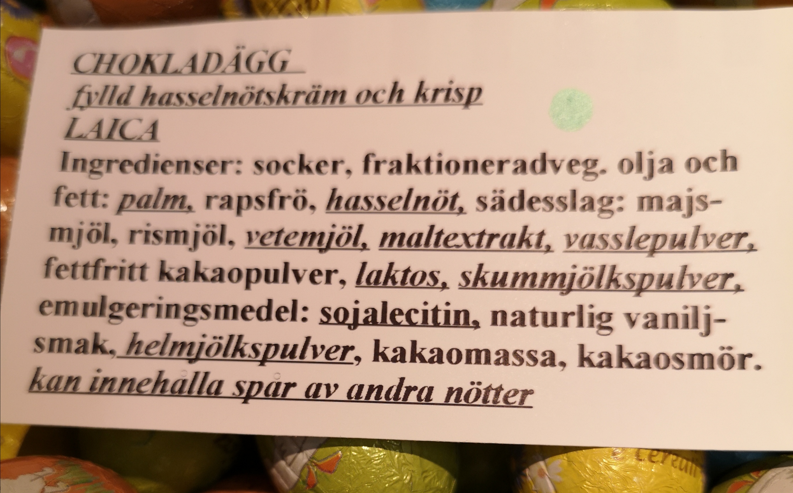 Chokladgg fylld med hasselntskrm och crisp