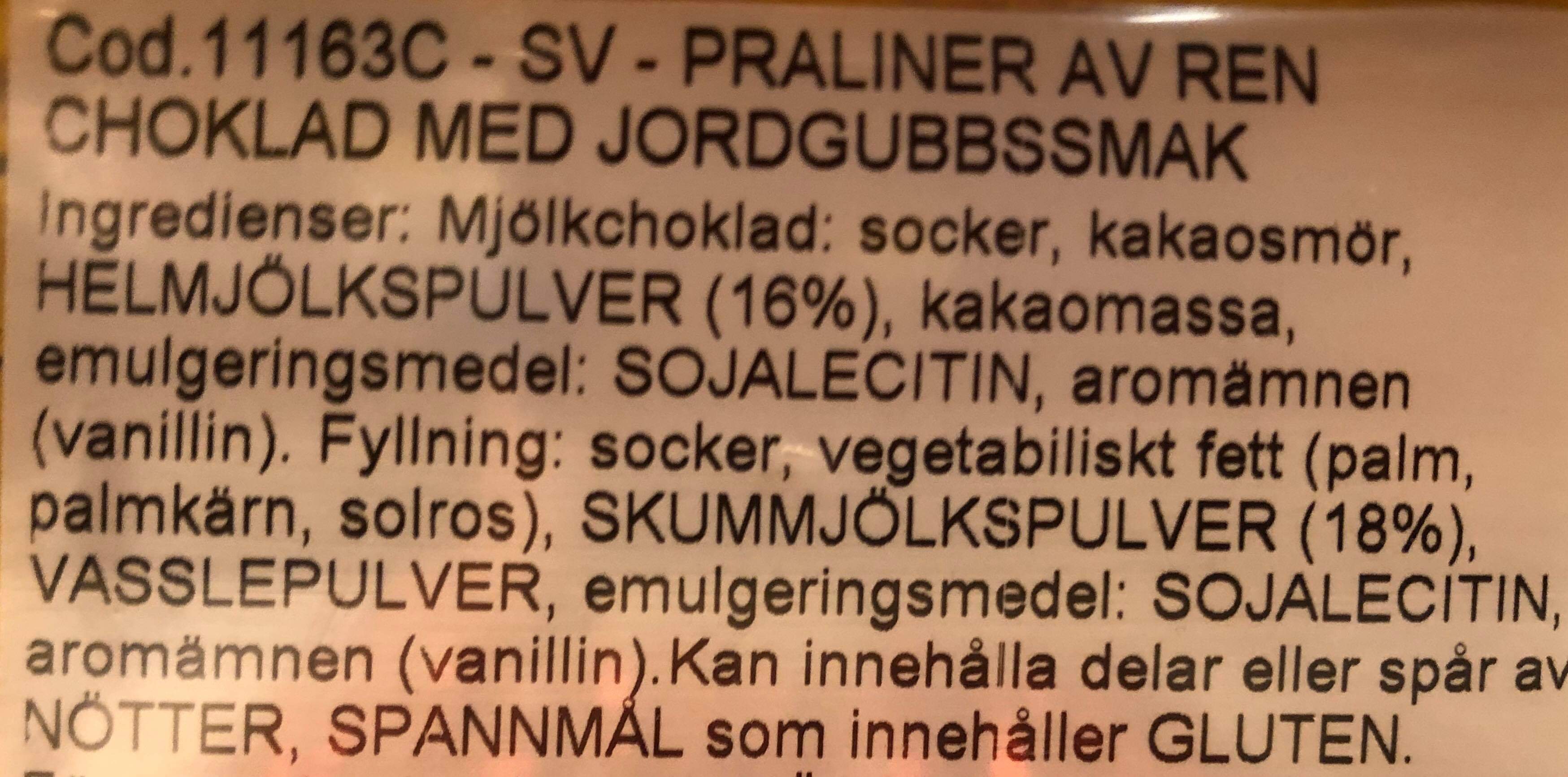 Choklad pralin med jordgubbs smak