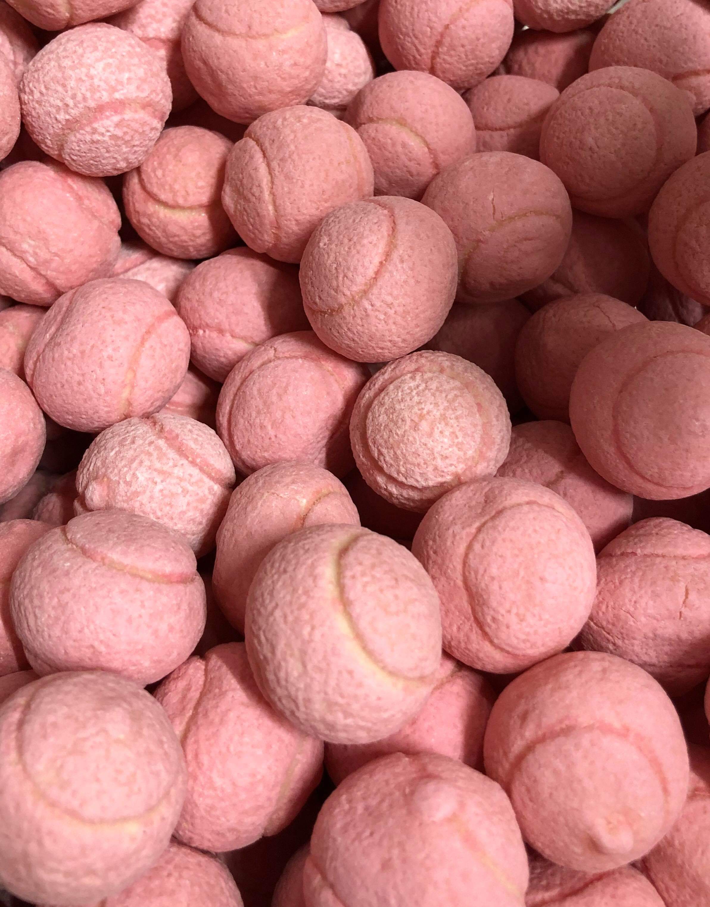 Stora tennisbollar