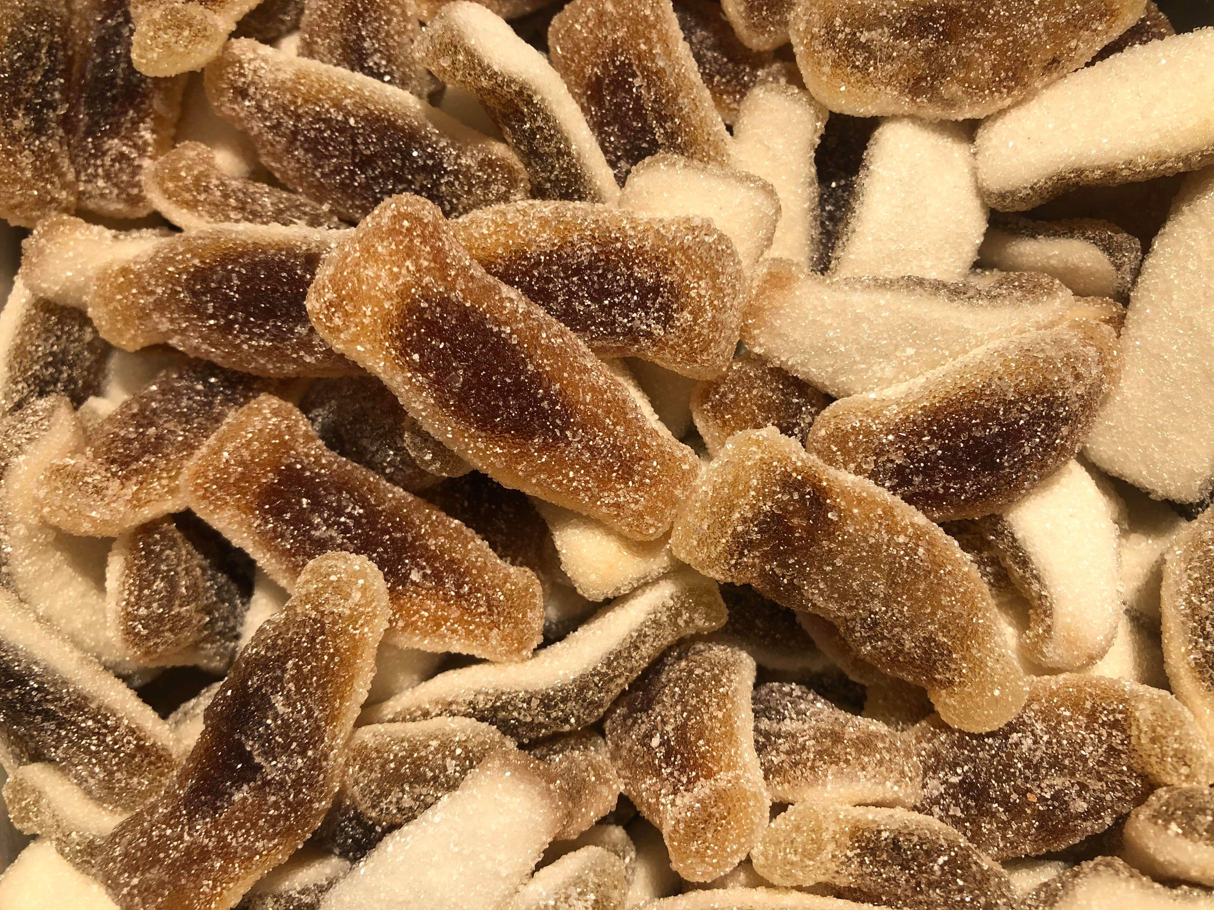 Sour filled colabottles