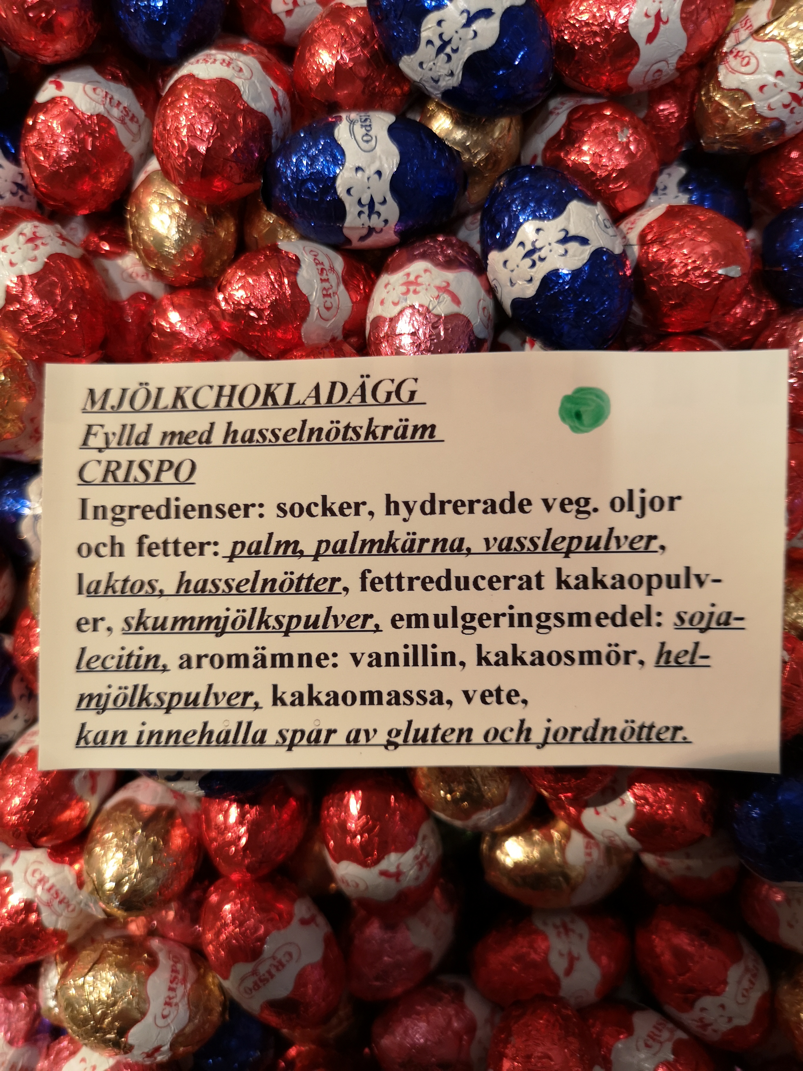 Sm mjlkchoklad gg fylld med hasselntskrm